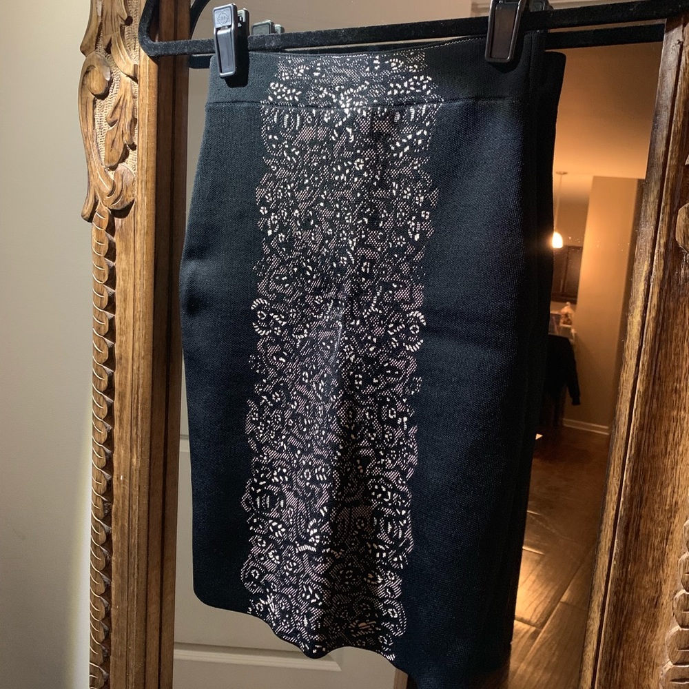 BCBG fitted “Elena” skirt
